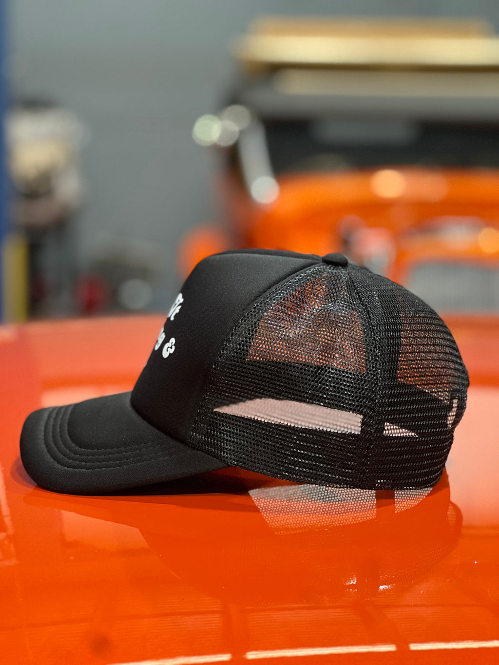 OG ON IT LOGO CAPS